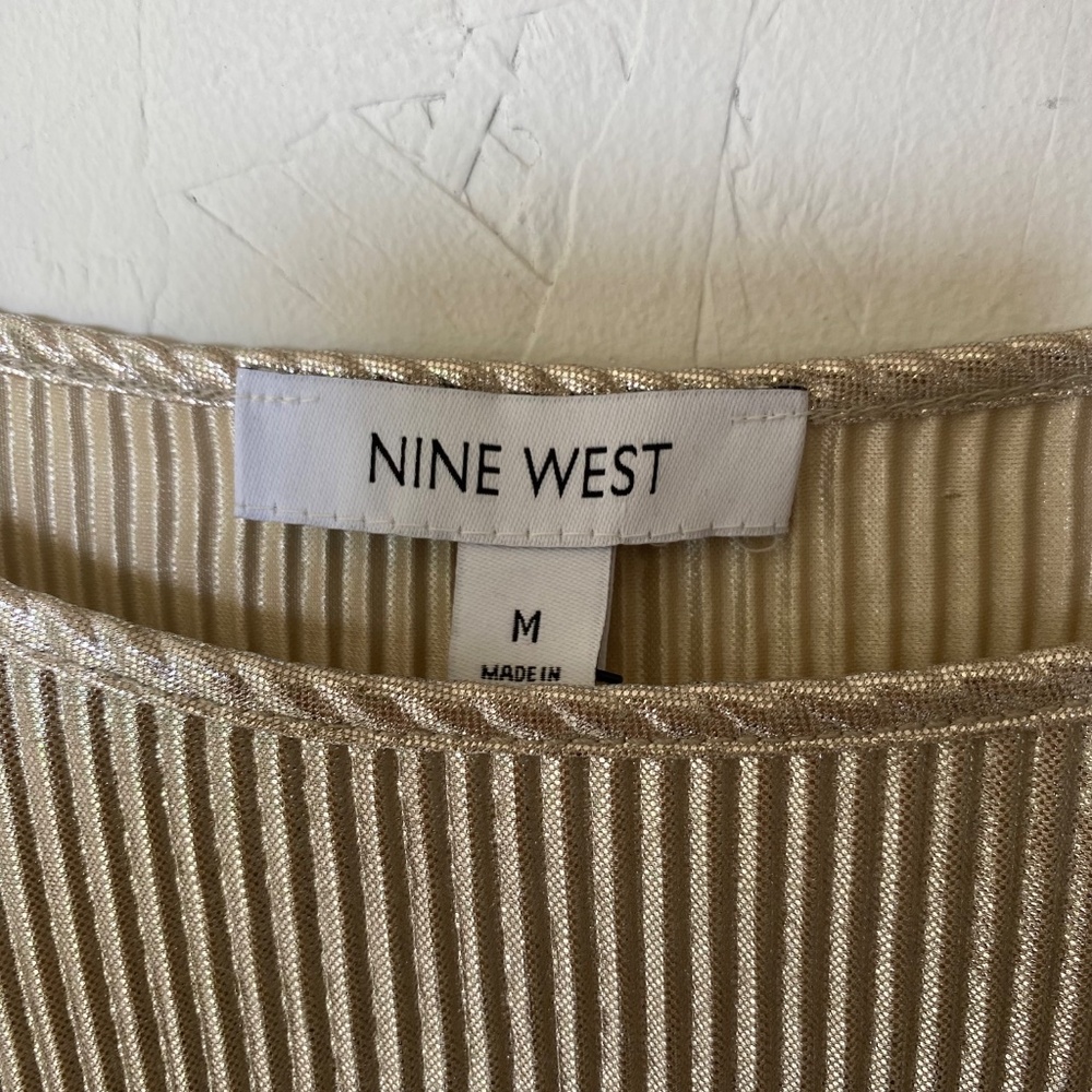 Nine West metallic champagne gold Blouse Medium - Picture 7 of 11